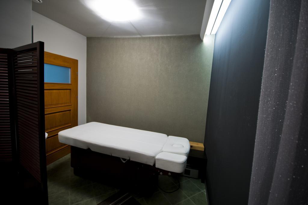 Hotel Centrum Bydgoszcz Bagian luar foto